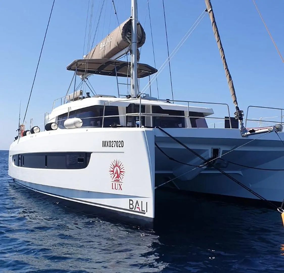 Hotel Catamarano Lux Palermo Hotel na wodzie